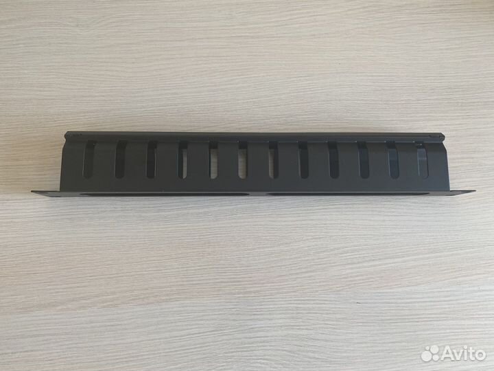 Кабельный органайзер