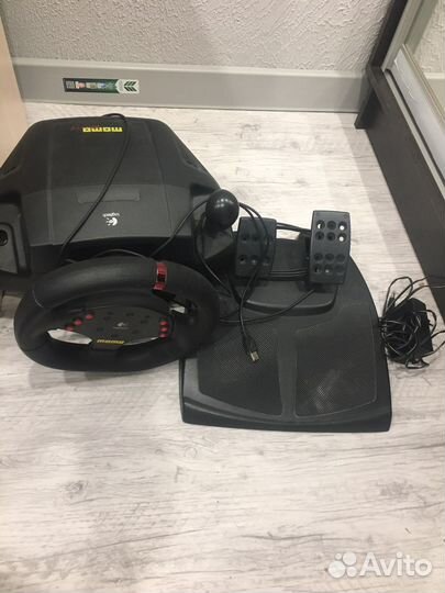 Руль и педали для компьютера