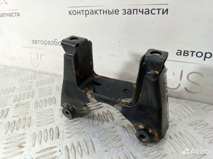 Кронштейн кпп Skoda Fabia 1.2 CGP 2009