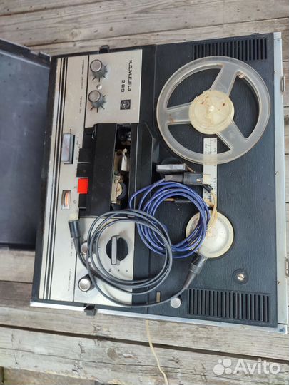 Магнитофон комета 209