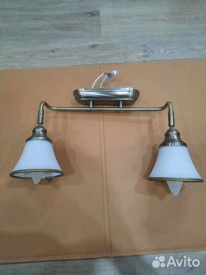 Светильник настенный бу