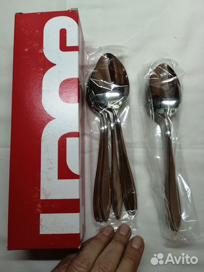 Набор столовых приборов на 12 персон