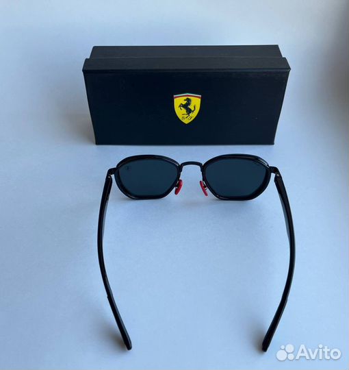 Солнцезащитные очки Ray Ban Ferrari