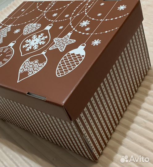 Коробка подарочная новогодняя большая