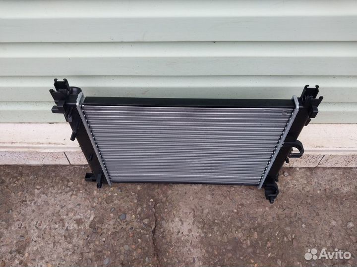 Радиатор Renault Logan 2 / Sandero 14