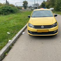 Volkswagen Polo 1.6 AT, 2019, 448 003 км, с пробегом, цена 690 000 руб.