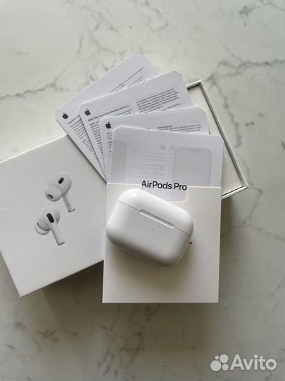 Apple AirPods Pro 2 (шумоподавление)