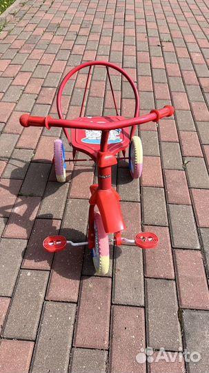 Трехколесный велосипед