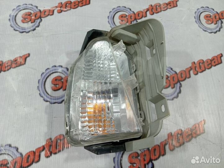 Поворотник правый Toyota Prius ZVW30 2zrfxe №218