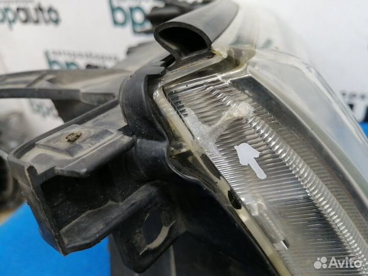 Фара галоген левая 81170-60C51 Toyota Land Cruiser