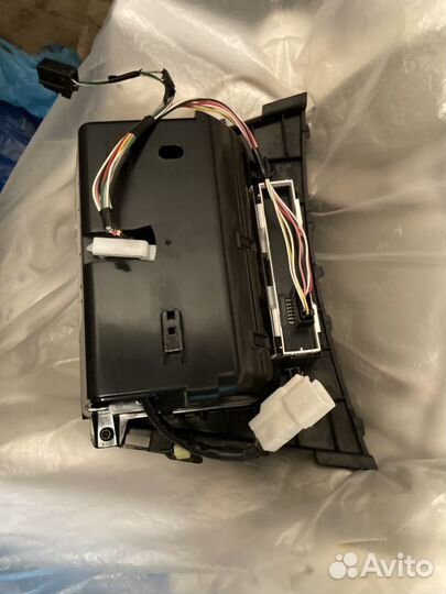 Пепельница передней панели Toyota Avensis, 2011-20