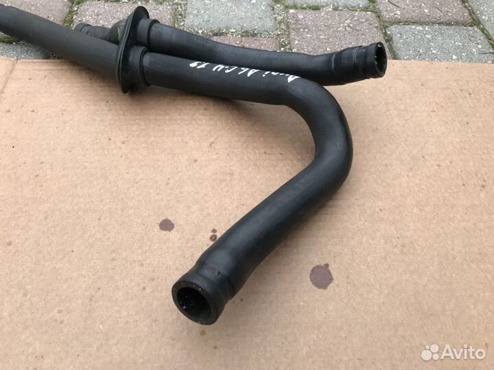 Патрубок печки на Audi A6 C4 1.9 4A1819371J