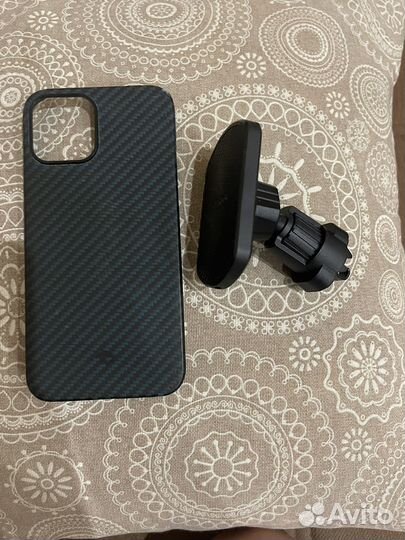 Держатель на iPhone 12 pro max pitaka