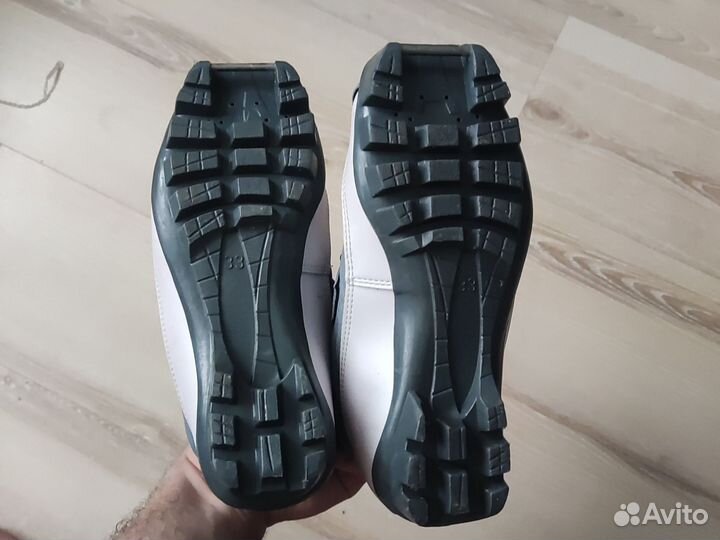 Лыжные ботинки