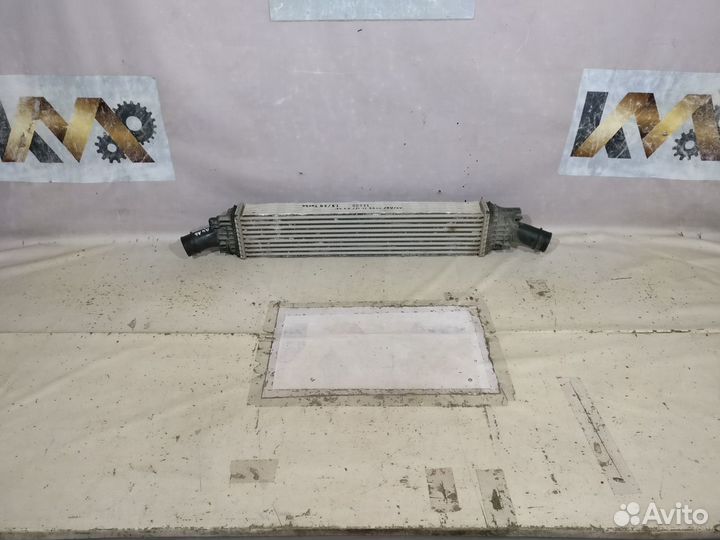 Ауди A4 B8 2008- Радиатор интеркулера 17600