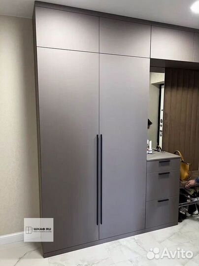 Встроенный шкаф
