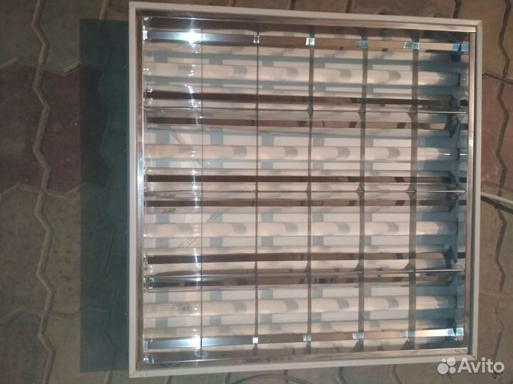 Светильник потолочный