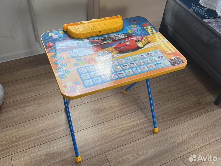 Детский стол