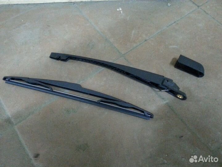 Поводок заднего стеклоочистителя Пежо 206