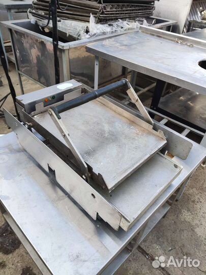 Тостер для карамелизации булочек