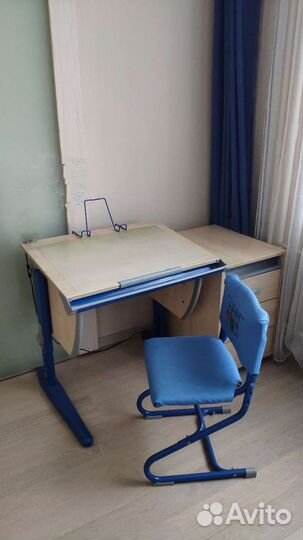 Стол парта со стулом и тумбой