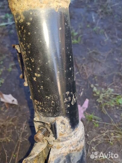 Стойка передняя правая lancer 10