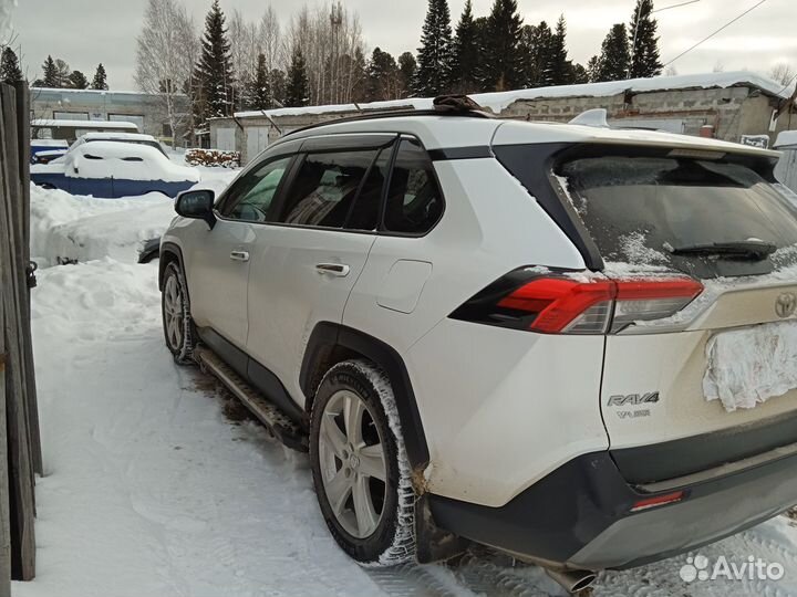 Toyota RAV4 2.5 AT, 2019, 47 000 км