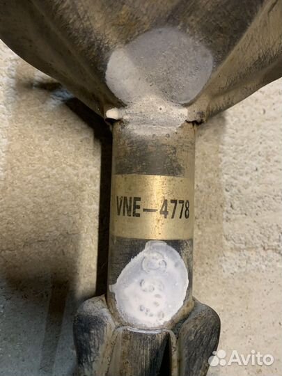 Стойка передняя правая Mitsubishi Lancer 7