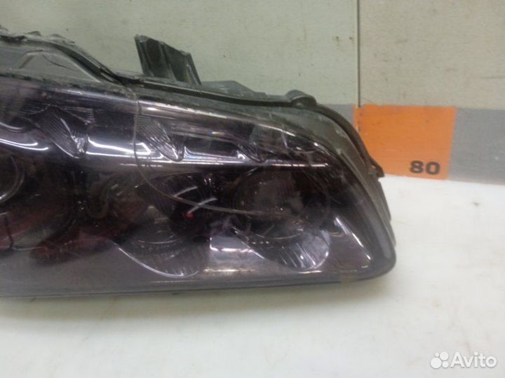 Фара правая Infiniti QX56/QX80