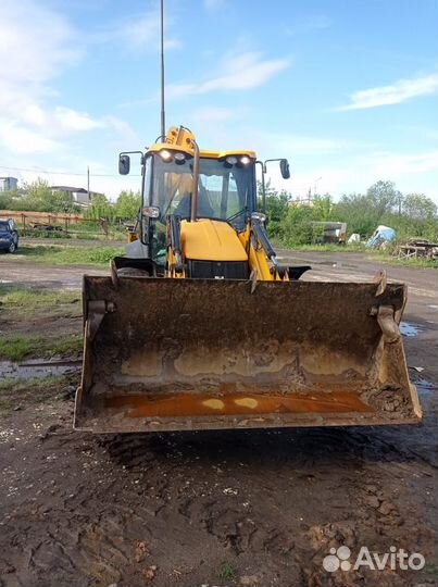 Экскаватор-погрузчик JCB 3CX