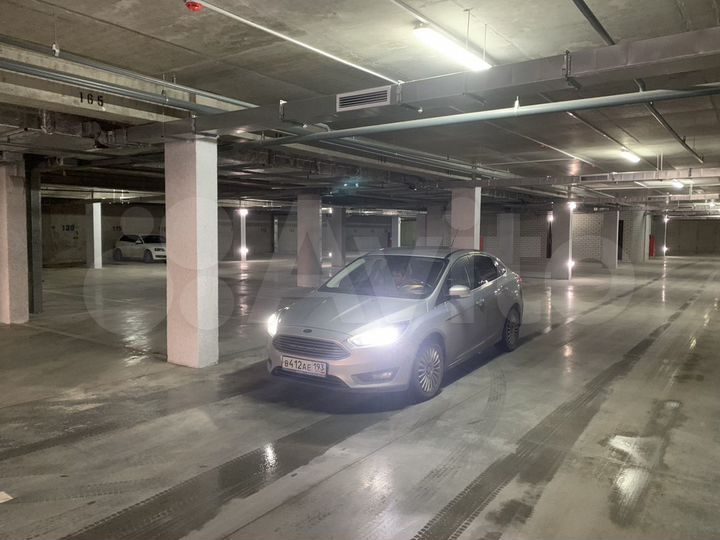 Машиноместо, 13 м²