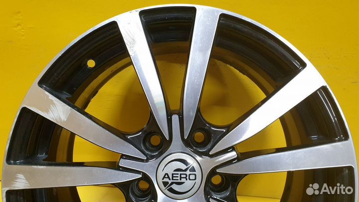 Есть трещина. Диски aero 17 диаметр 5х114,3, цо 67