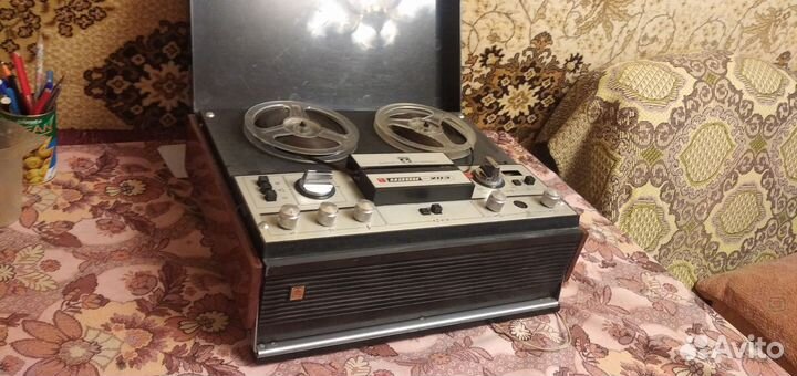 Катушечный магнитофон маяк 203