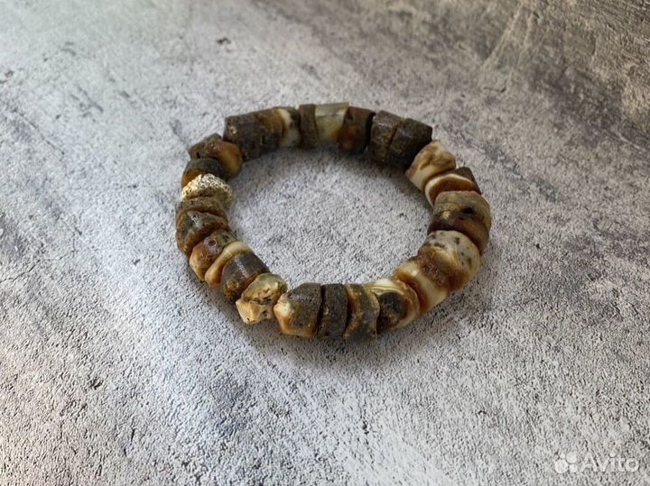 Браслет из янтаря 