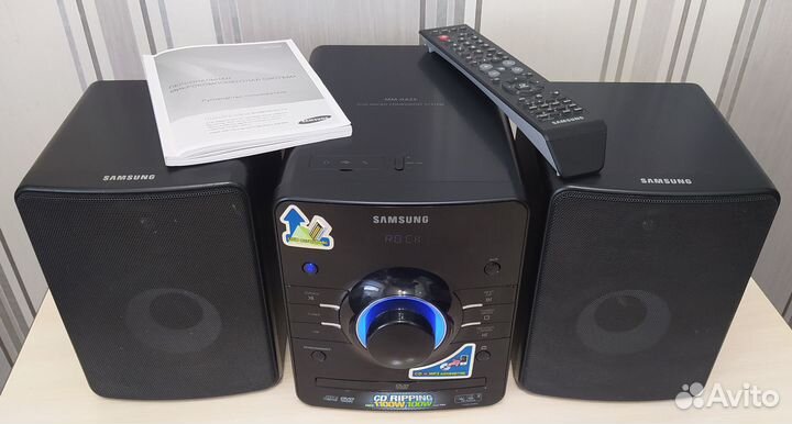 Музыкальный центр Samsung