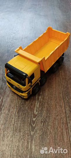 Игрушка грузовик