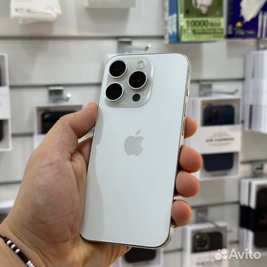 iPhone 15 Pro, 256 ГБ