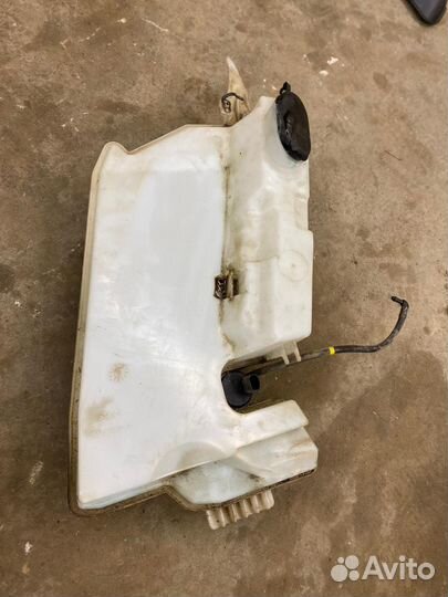 Бачок омывателя стекла Almera G15