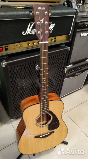 Акустическая гитара Yamaha FG800
