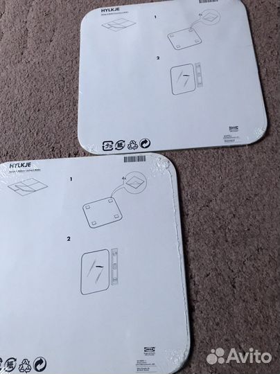 Для украшения интерьера зеркало в рамкн