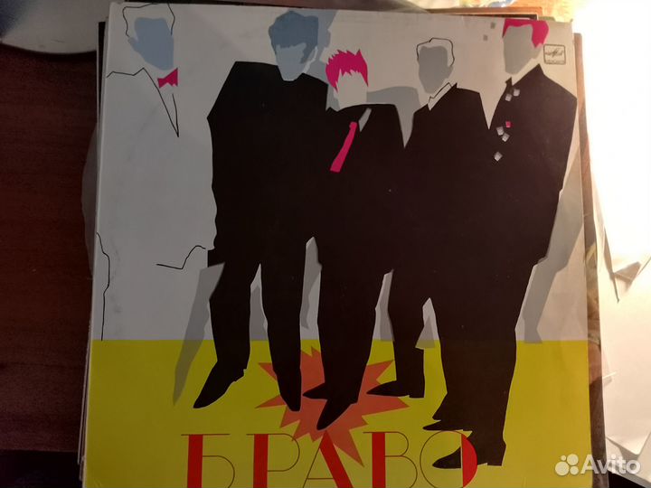 Электрофон концертный 304+65шт пластинок