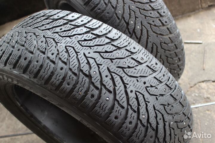Nokian Tyres Hakkapeliitta 9 215/55 R17 98T