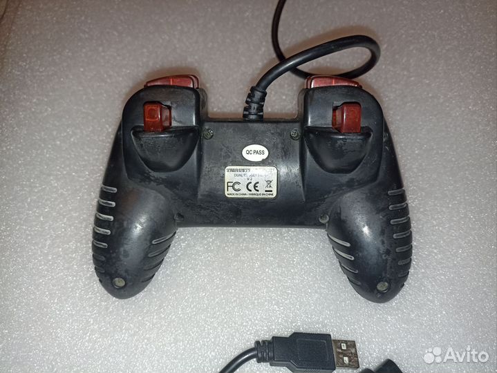 Геймпад thrustmaster Для Ps 2,3 - PC