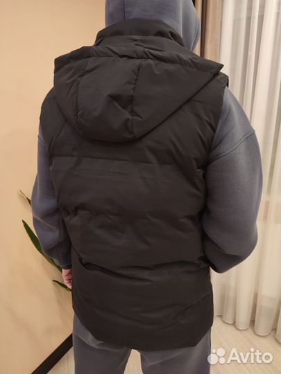 Жилетка мужская новая