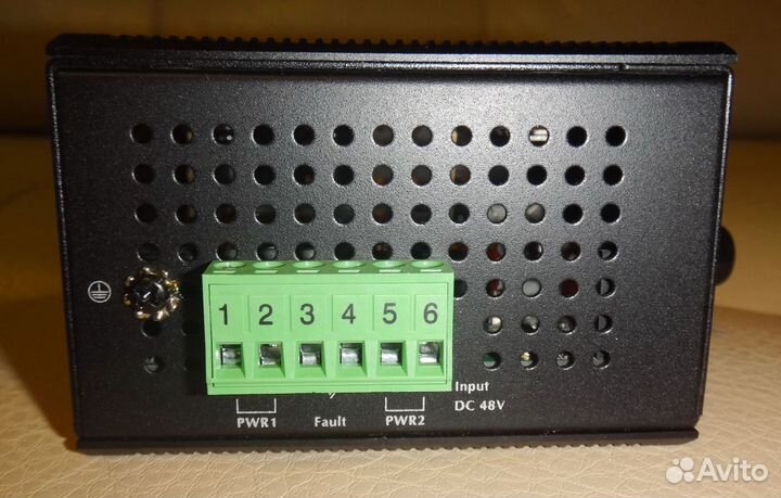 Удлинитель камер видеонаблюдения planet IVC-2004PT