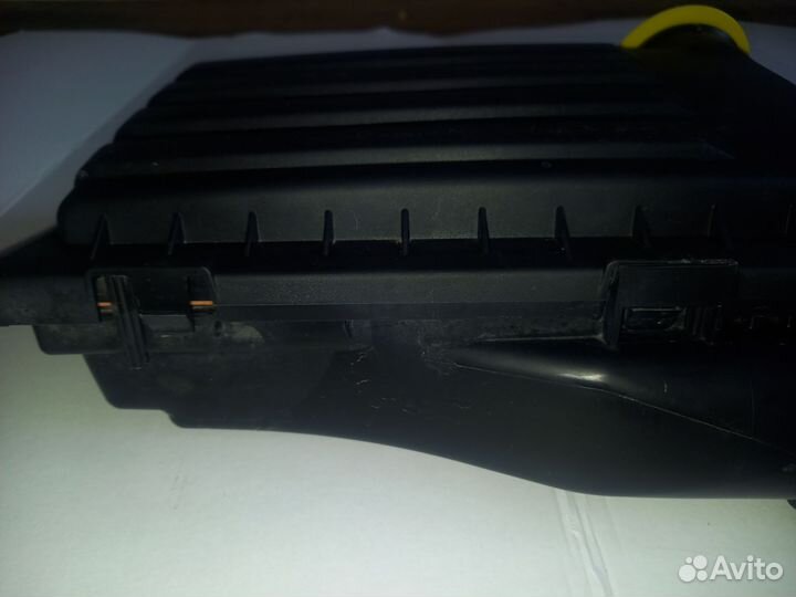 Корпус воздушного фильтра Тигуан 2