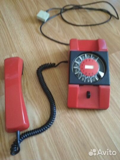 Телефон