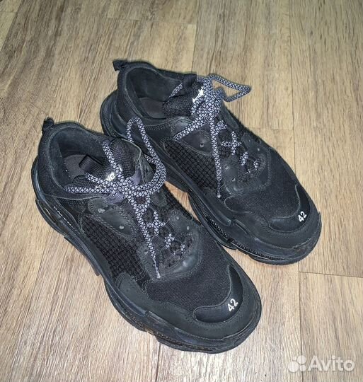 Кроссовки Balenciaga triple s clear sole