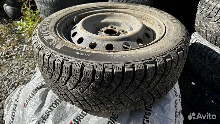 Michelin X-Ice North 4 205/55 R16