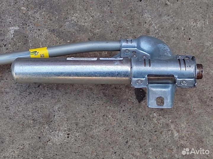 Шторка без-ти левая w251 R-class 642.950 2006